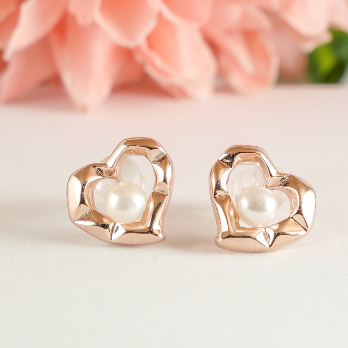 Rose gold Heart Pearl Earrings