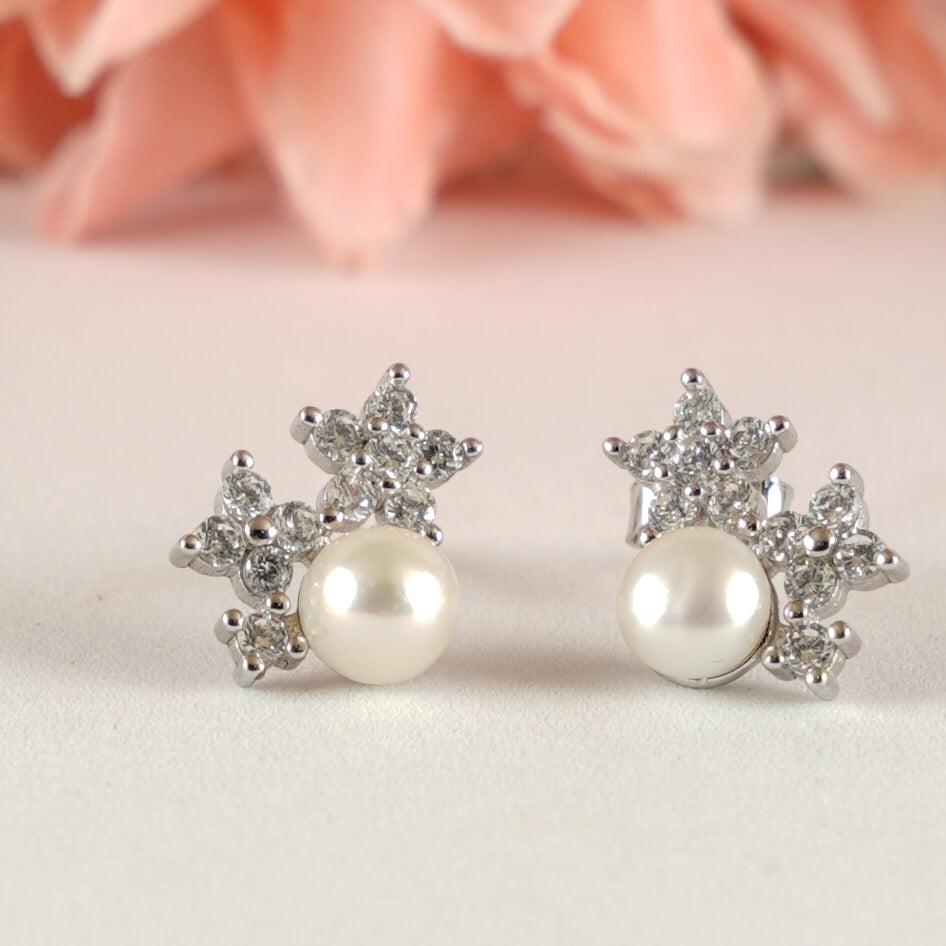 Star Cluster Pearl Stud Earrings