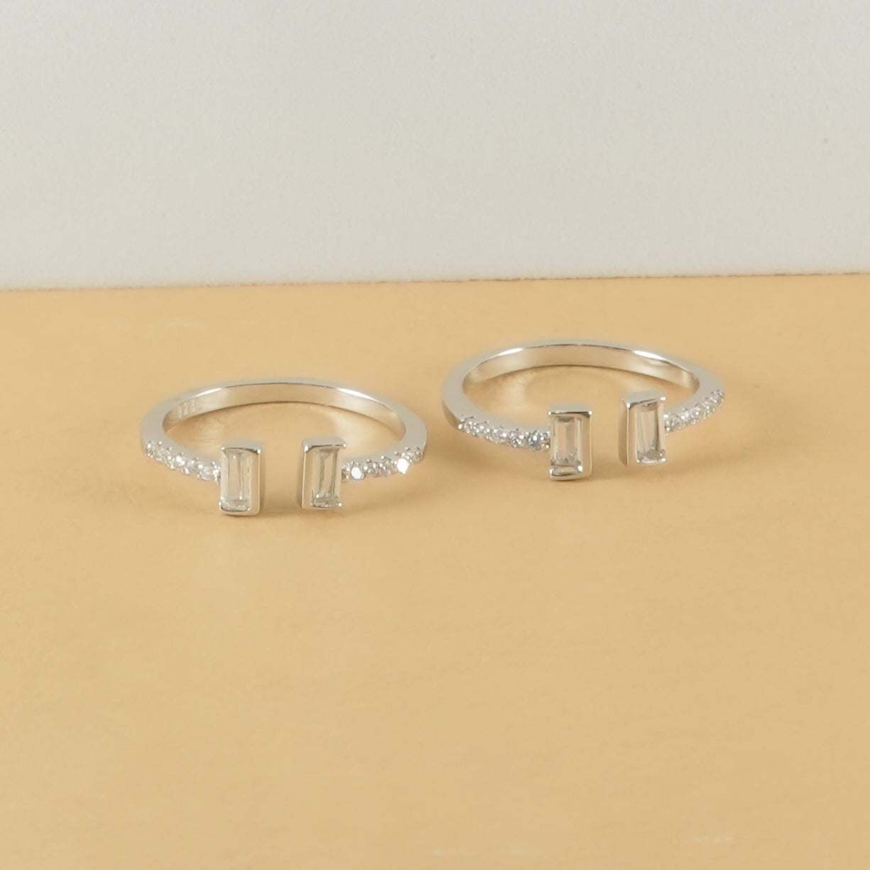925 Silver Minimal Twin Baguette Adjustable Toe Ring