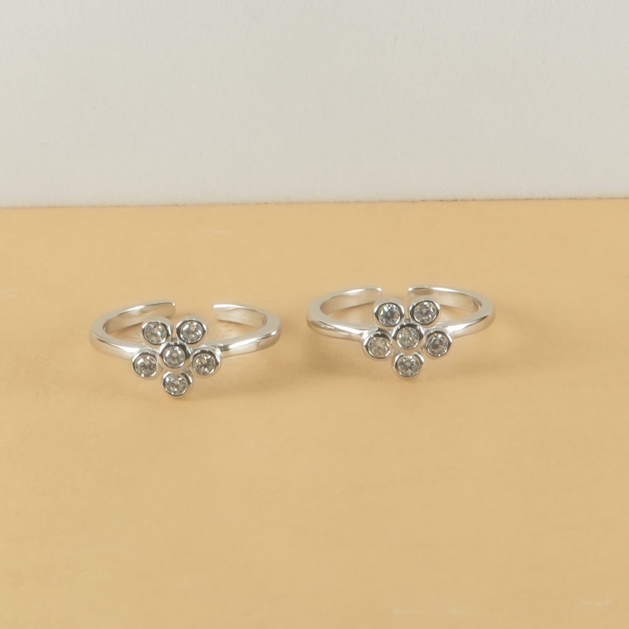 Classic Floral Cluster Adjustable Toe Rings in 925 Silver