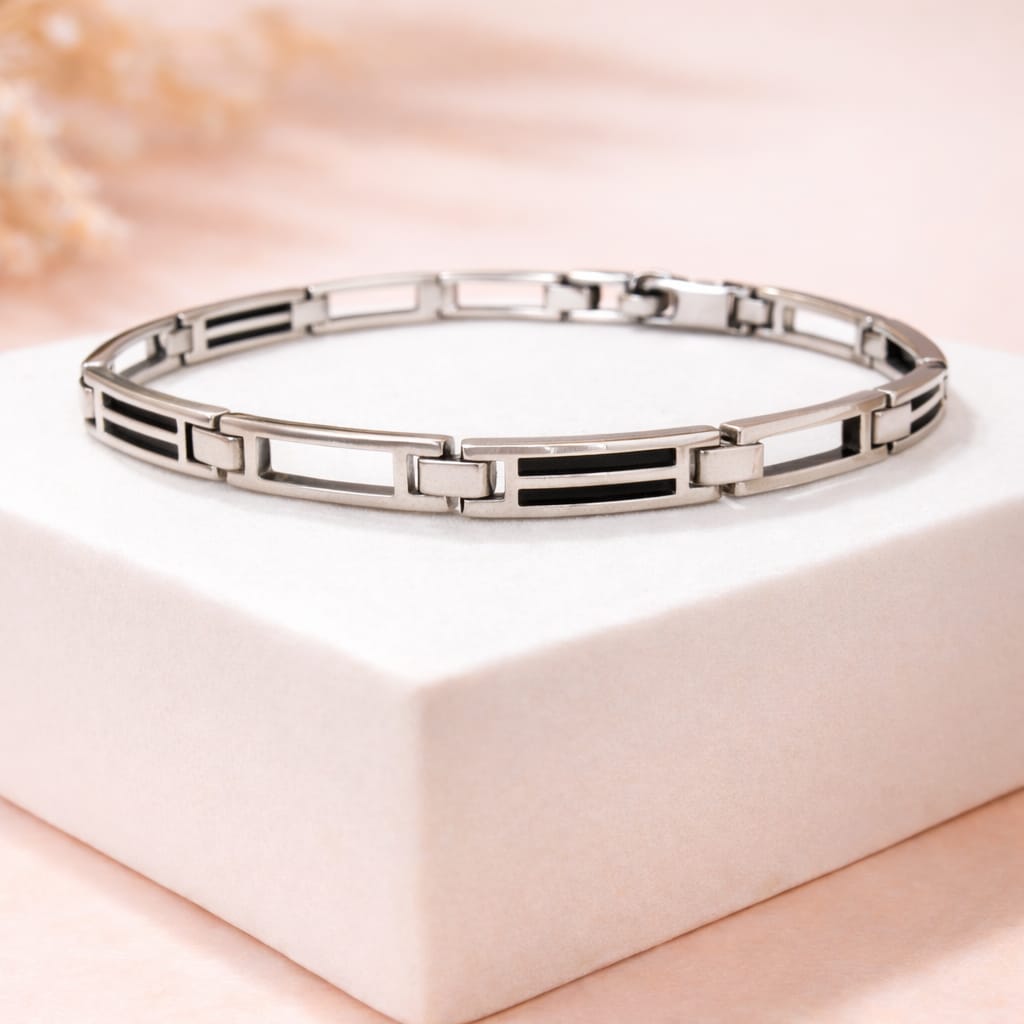 Modern Silver Minimalist Link Bracelet