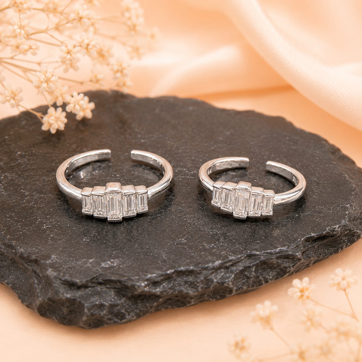 Baguette Luxe CZ Adjustable Toe Ring